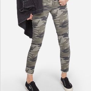 Express Mid-rise Camo Print Leggings  Size 10
